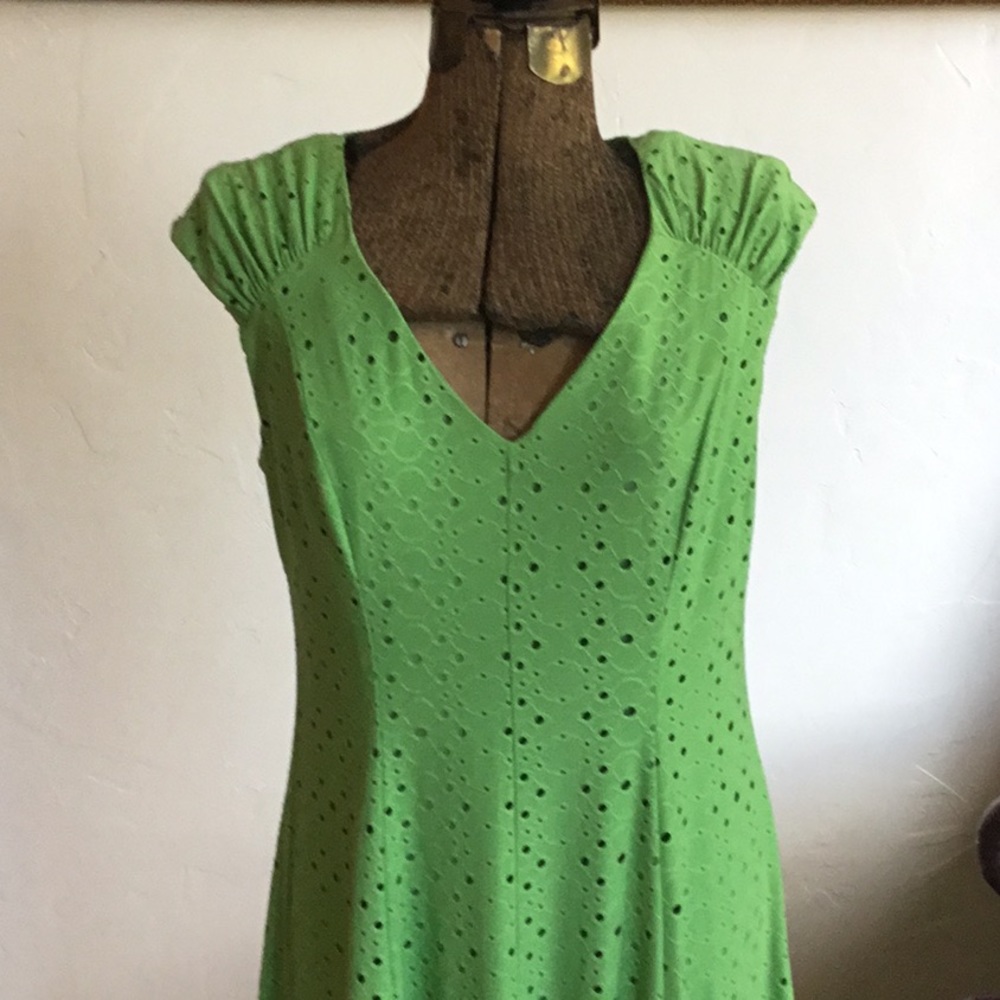 Green dress size 14. Like new.